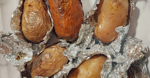 תפוחי אדמה ברוטב בשמל בתנור